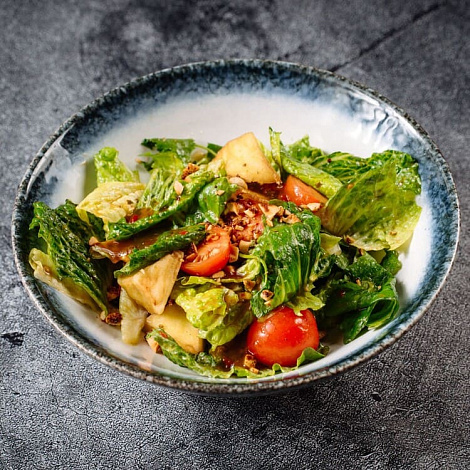 Салат с хрустящими баклажанами