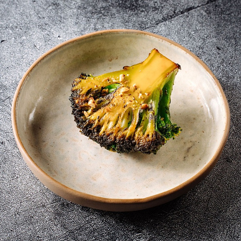 Брокколи на гриле с понзу